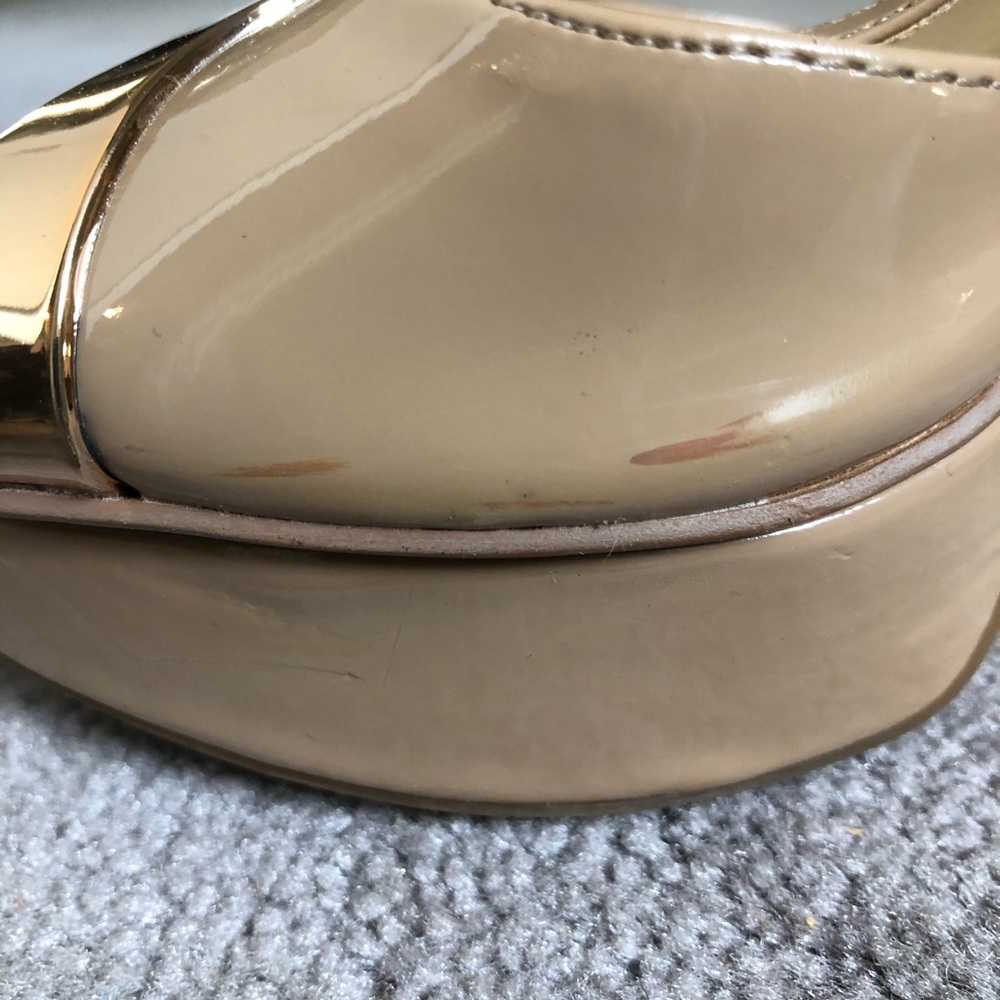Heels - Picture 4 of 5
